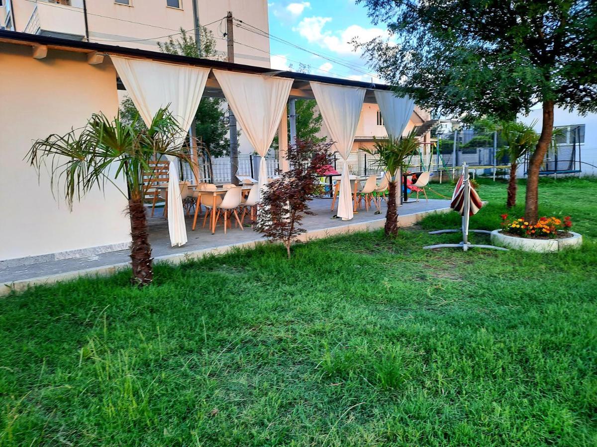 Apartments Alavana Velipoje Bagian luar foto
