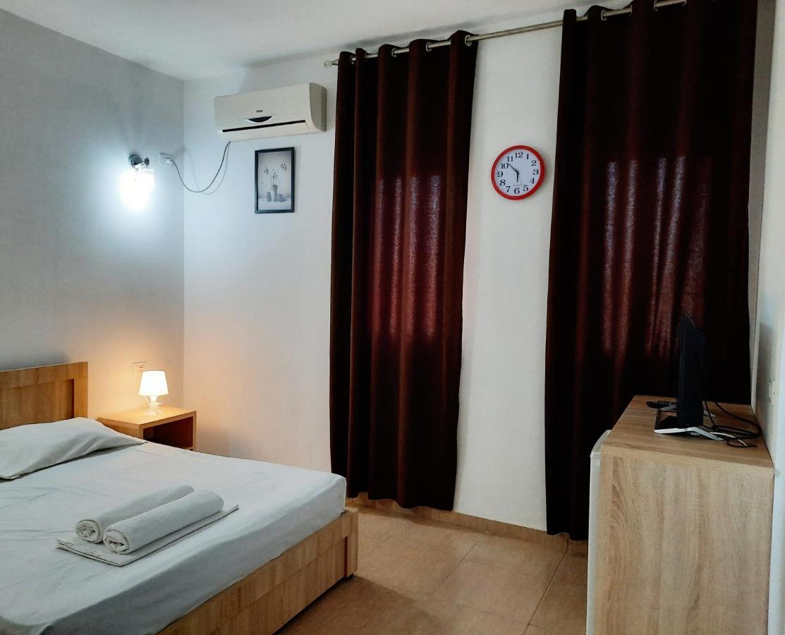 Apartments Alavana Velipoje Bagian luar foto