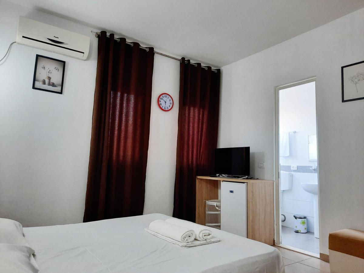 Apartments Alavana Velipoje Bagian luar foto