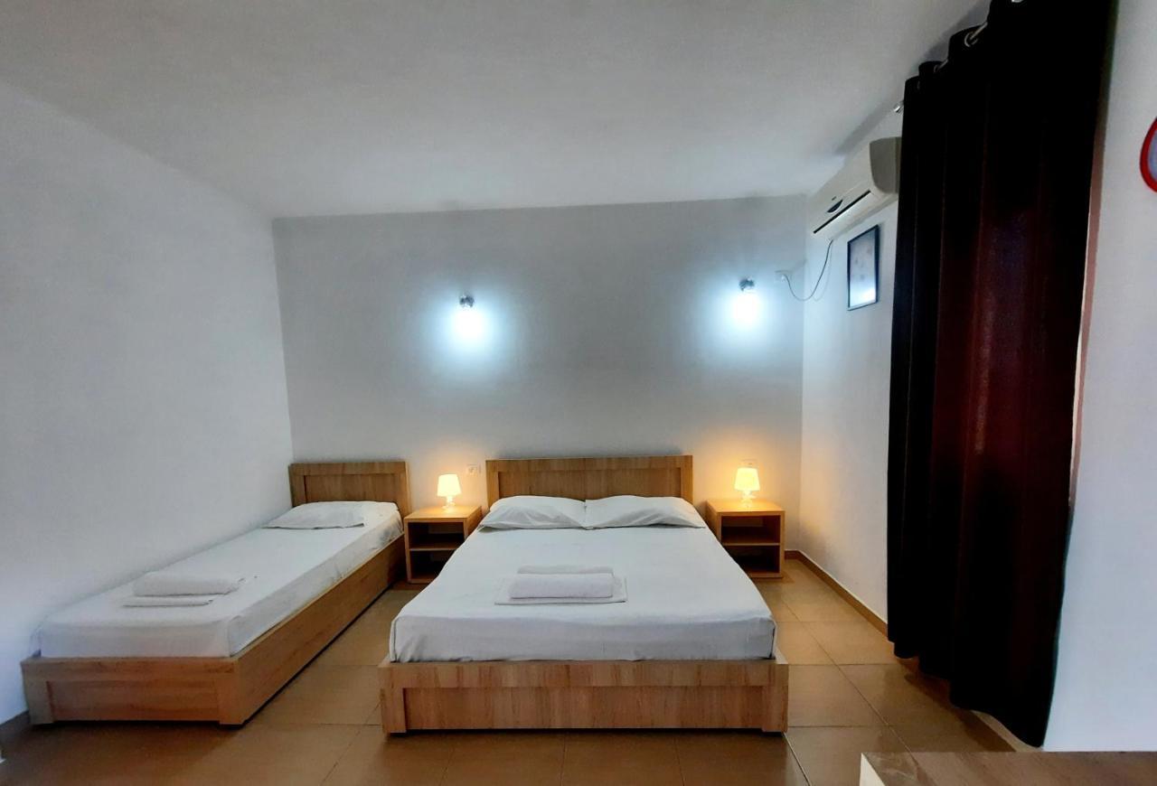 Apartments Alavana Velipoje Bagian luar foto