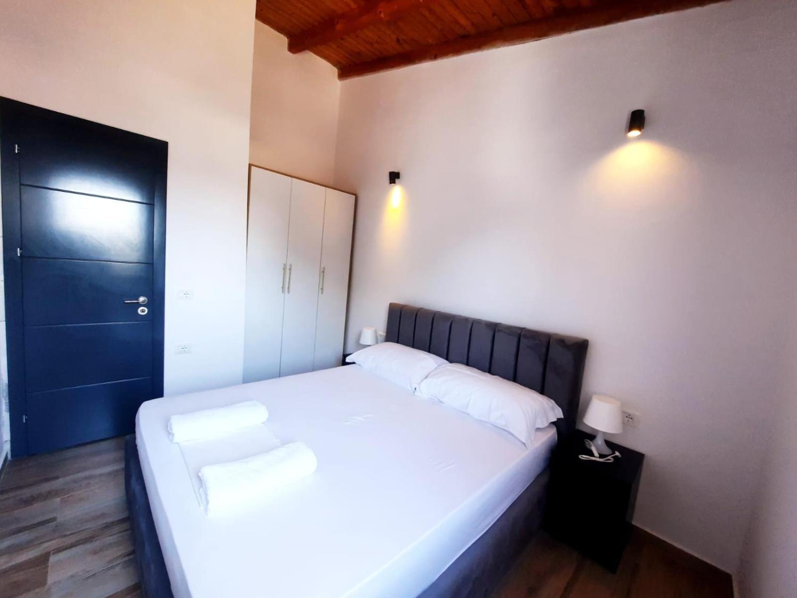 Apartments Alavana Velipoje Bagian luar foto